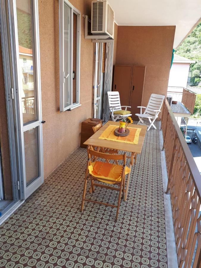 Vreni Lodge Finale Ligure Esterno foto