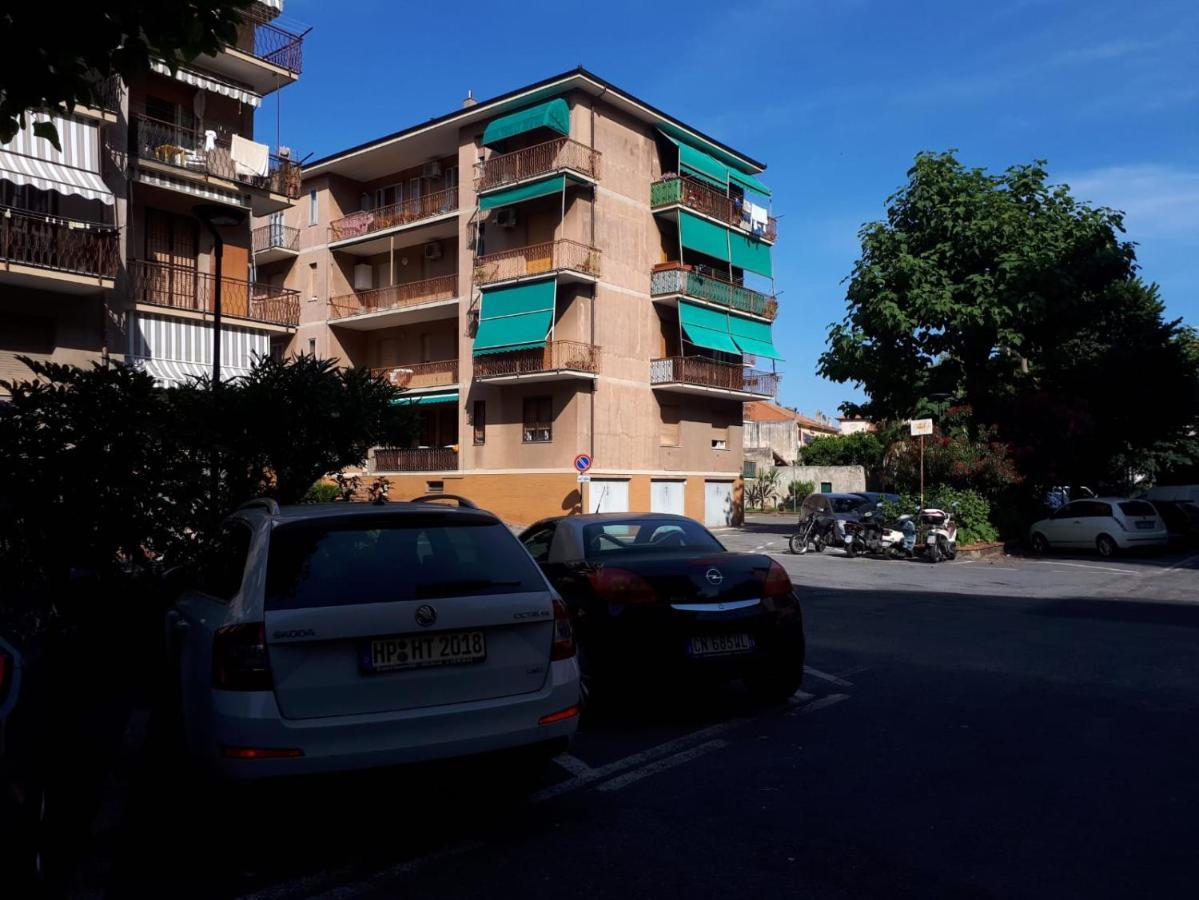 Vreni Lodge Finale Ligure Esterno foto
